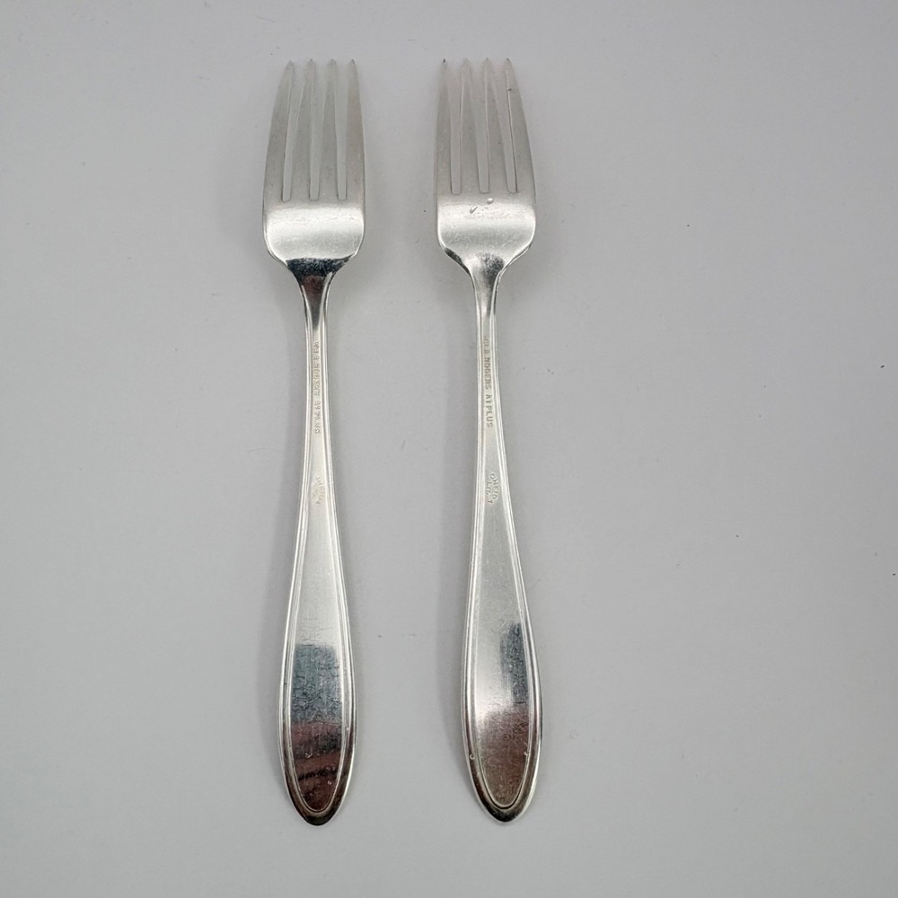 Vintage Oneida Wm Rogers Ramona Lakewood Brentwood 2 Dinner Forks - Picture 2 of 3